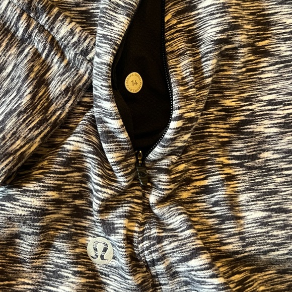 Lululemon Runderful 14 - Picture 5 of 7